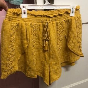 American Eagle Mustard Knit Shorts